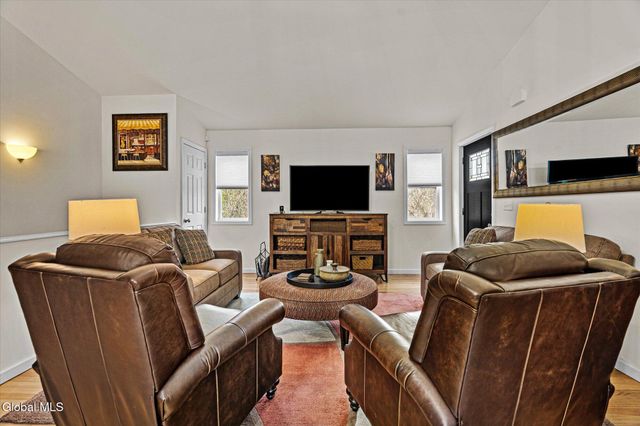 56 Meadowbrook Road, Queensbury, NY 12804