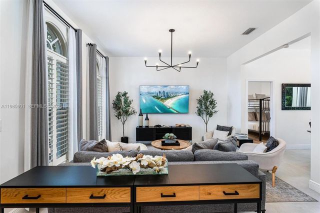5100 NW 76th Place, Fort Lauderdale, FL 33073