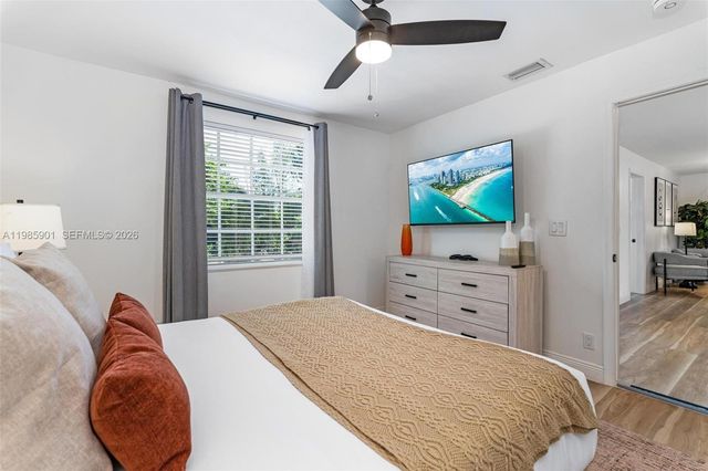 5100 NW 76th Place, Fort Lauderdale, FL 33073