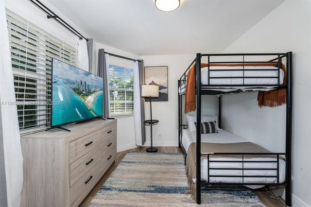 5100 NW 76th Place, Fort Lauderdale, FL 33073