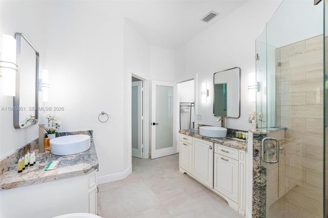 5100 NW 76th Place, Fort Lauderdale, FL 33073