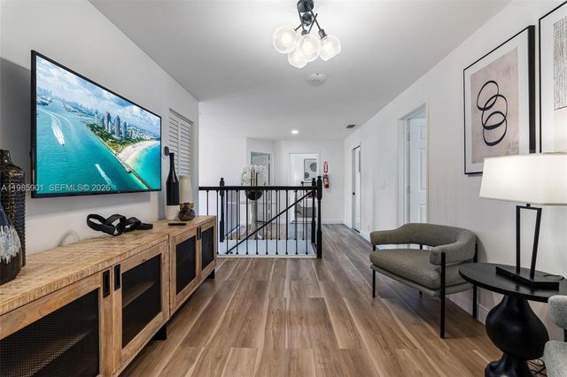 5100 NW 76th Place, Fort Lauderdale, FL 33073