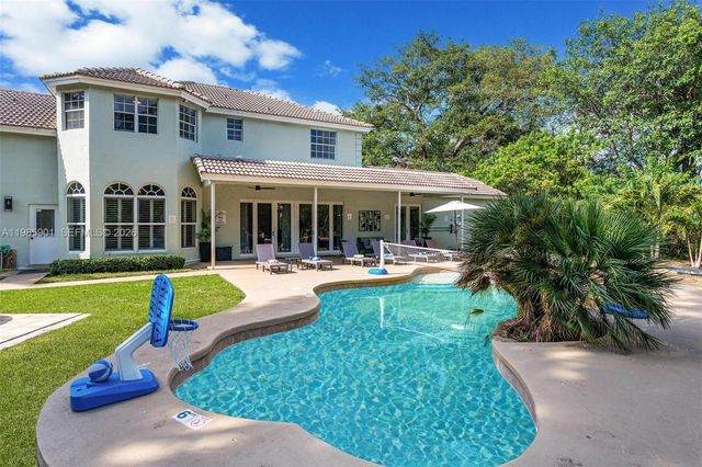 5100 NW 76th Place, Fort Lauderdale, FL 33073