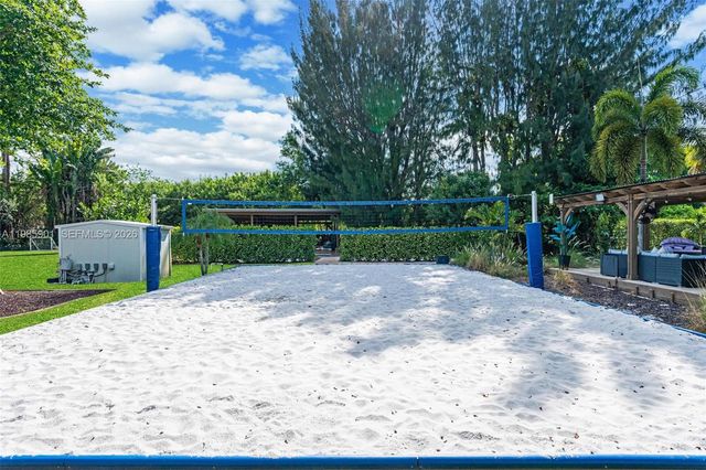 5100 NW 76th Place, Fort Lauderdale, FL 33073