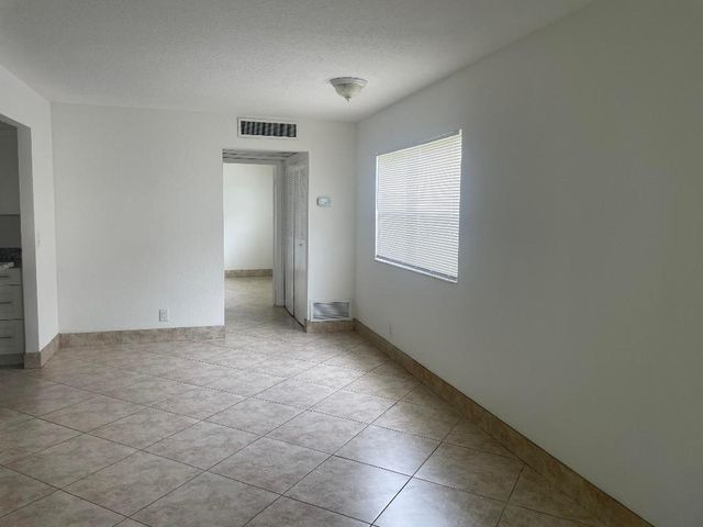 486 Saxony K K, Delray Beach, FL 33446