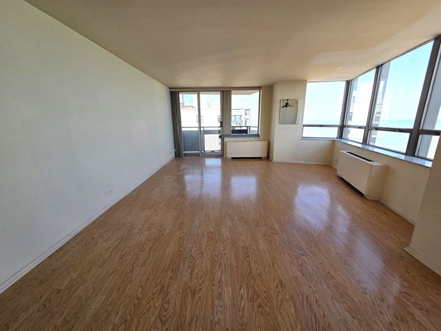 5701 N SHERIDAN Road 30T, Chicago, IL 60660