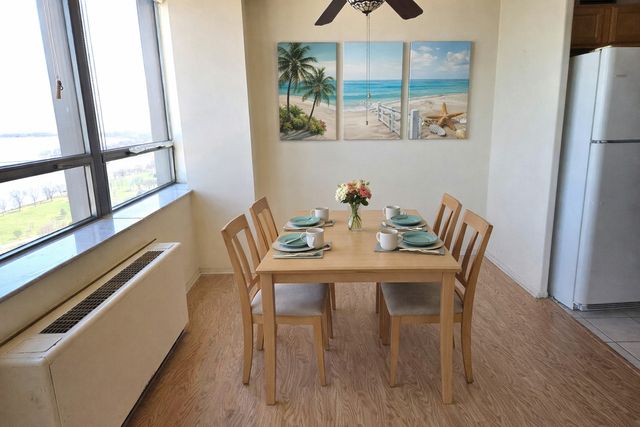 5701 N SHERIDAN Road 30T, Chicago, IL 60660