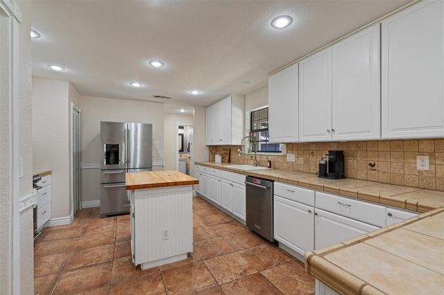 3026 Gabriel View DR, Georgetown, TX 78628