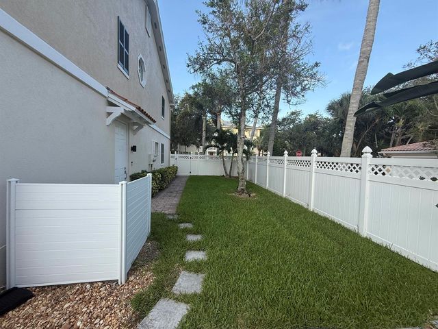 4122 Parkside Drive, Jupiter, FL 33458