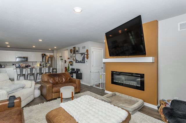 1115 Spruce Street, Waukee, IA 50263