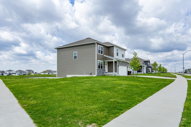 1115 Spruce Street, Waukee, IA 50263