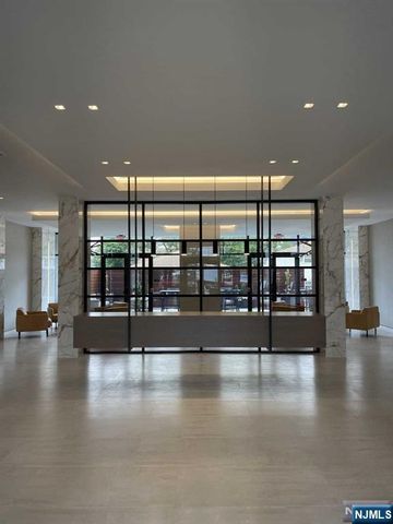 470 Main Street 618, Fort Lee, NJ 07024