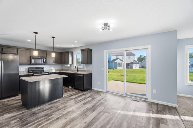 17192 Delancey Court, Huntertown, IN 46748