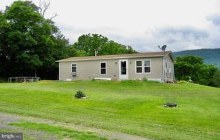 9715 BACK RD, Maurertown, VA 22644