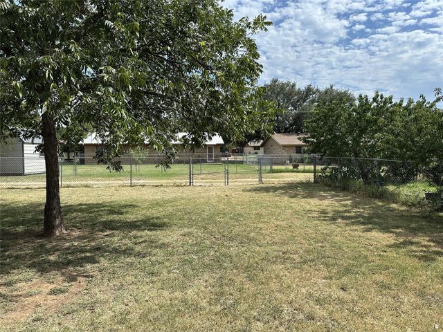 4404 Westridge Drive, Brownwood, TX 76801