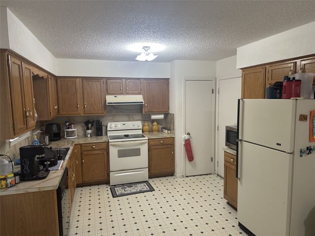 4404 Westridge Drive, Brownwood, TX 76801
