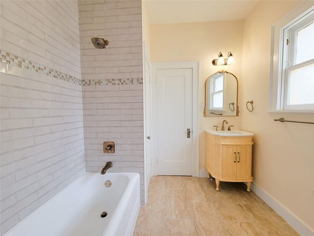 1502 S Market Street, Brenham, TX 77833