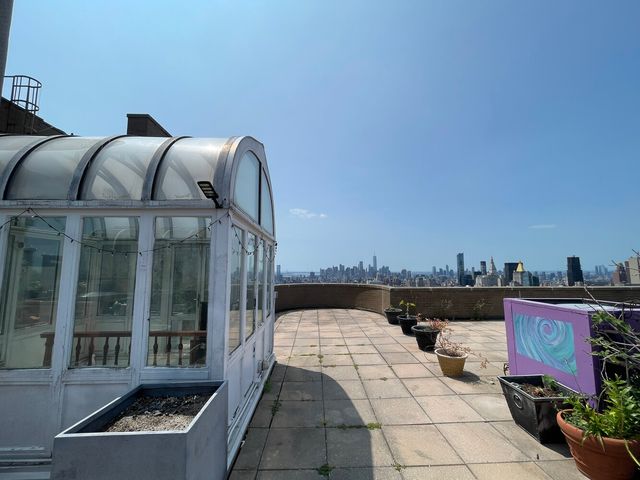 330 E 38TH Street PHC, New York City, NY 10016