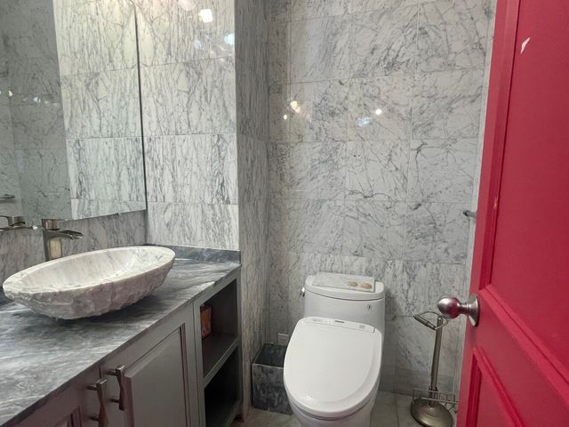 330 E 38TH Street PHC, New York City, NY 10016