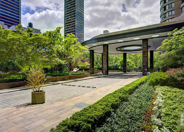 330 E 38TH Street PHC, New York City, NY 10016