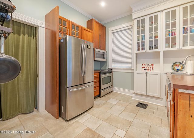 2037 Alta Ave, Louisville, KY 40205