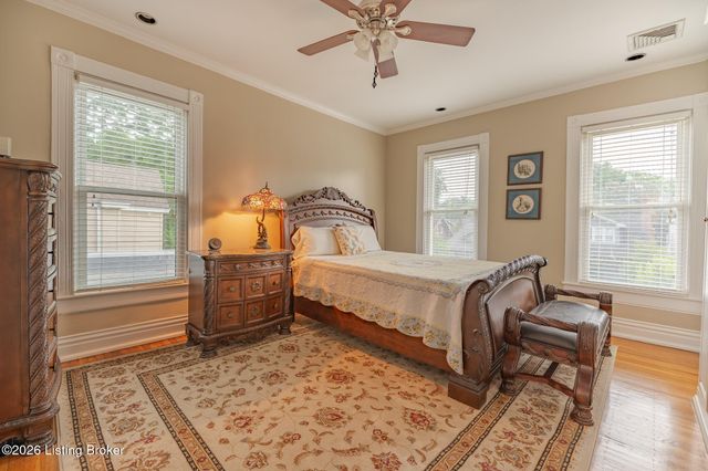 2037 Alta Ave, Louisville, KY 40205