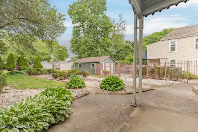 2037 Alta Ave, Louisville, KY 40205