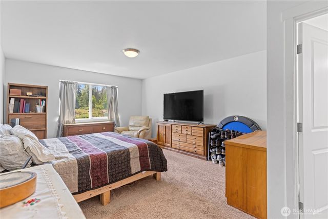 15635 Ursula Lane SE, Yelm, WA 98597