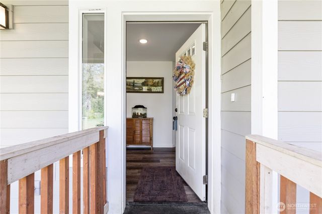 15635 Ursula Lane SE, Yelm, WA 98597