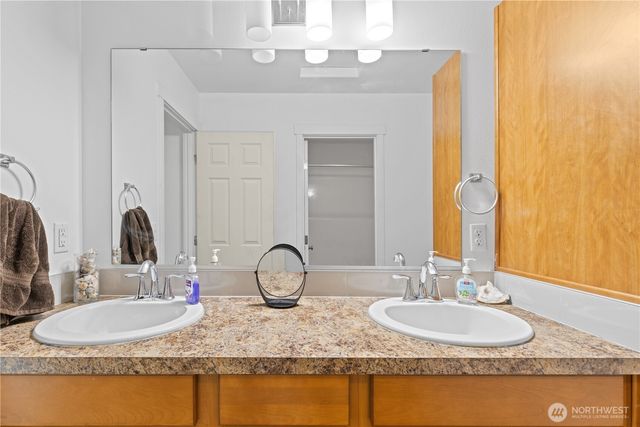 15635 Ursula Lane SE, Yelm, WA 98597