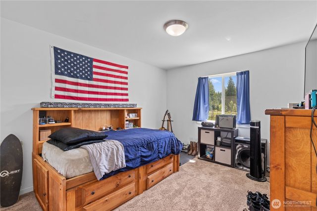 15635 Ursula Lane SE, Yelm, WA 98597