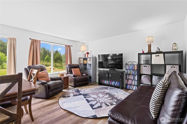 15635 Ursula Lane SE, Yelm, WA 98597