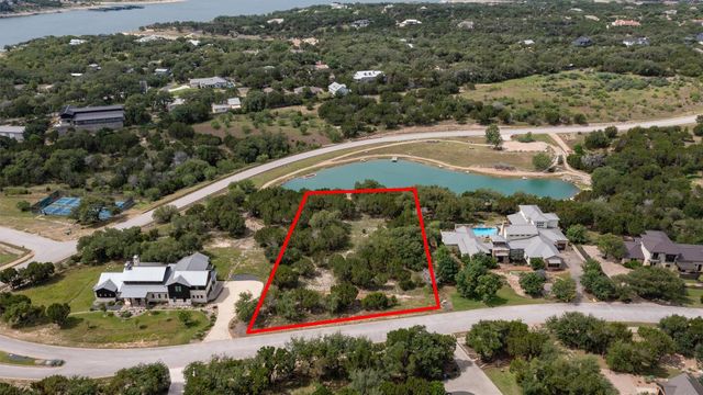 1716 Knights Chance LN, Spicewood, TX 78669