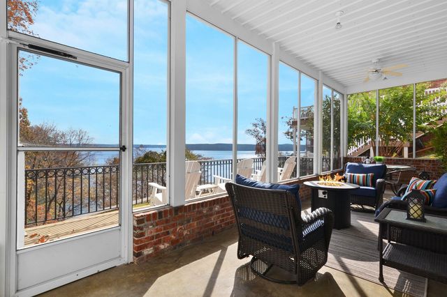 505 SAILBOAT PT, Savannah, TN 38372