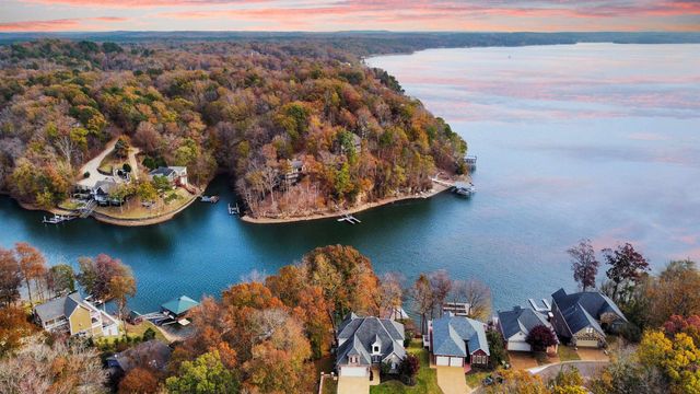 505 SAILBOAT PT, Savannah, TN 38372