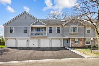1214 Ballantrae Place C, Mundelein, IL 60060
