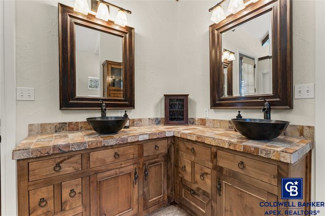 1505 Whispering Oaks Court, Granbury, TX 76049