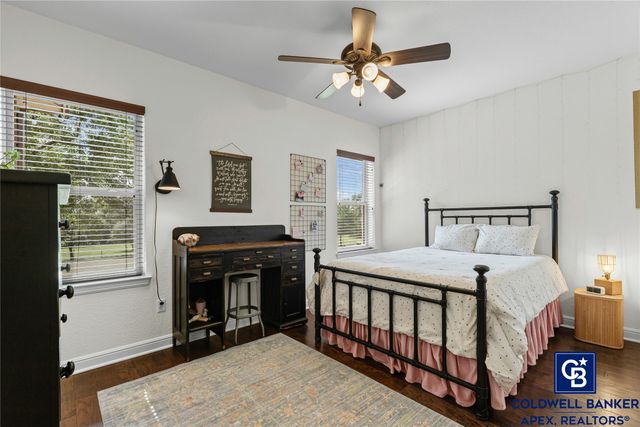 1505 Whispering Oaks Court, Granbury, TX 76049