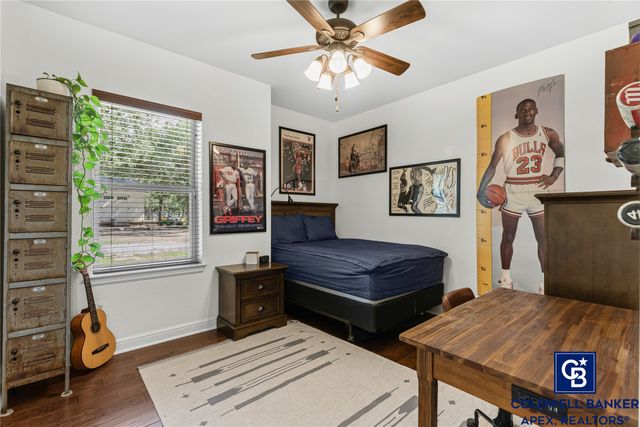 1505 Whispering Oaks Court, Granbury, TX 76049