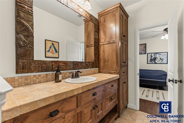 1505 Whispering Oaks Court, Granbury, TX 76049