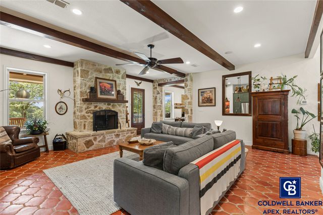 1505 Whispering Oaks Court, Granbury, TX 76049