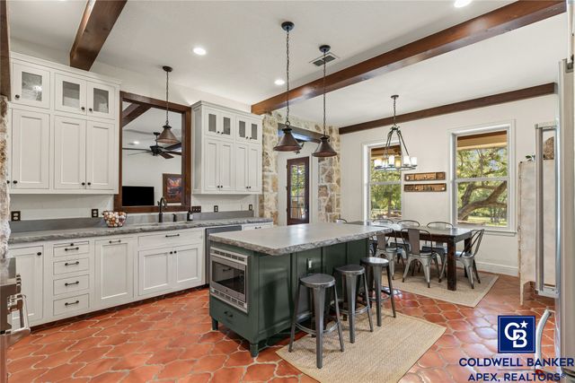 1505 Whispering Oaks Court, Granbury, TX 76049