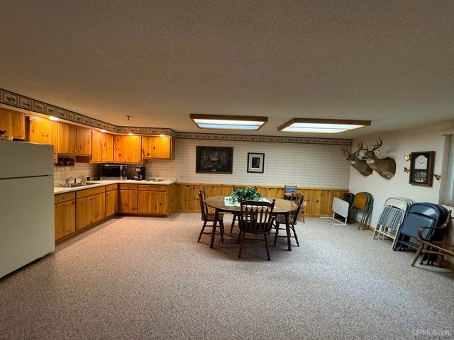 W5940 Springview Dr, Norway, MI 49870