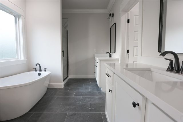 27 Kirkcudbright Lane, Bella Vista, AR 72715