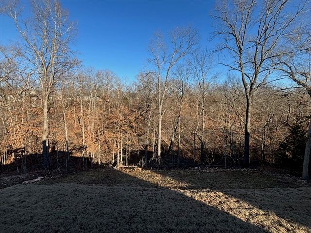 27 Kirkcudbright Lane, Bella Vista, AR 72715