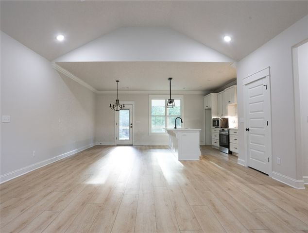 27 Kirkcudbright Lane, Bella Vista, AR 72715