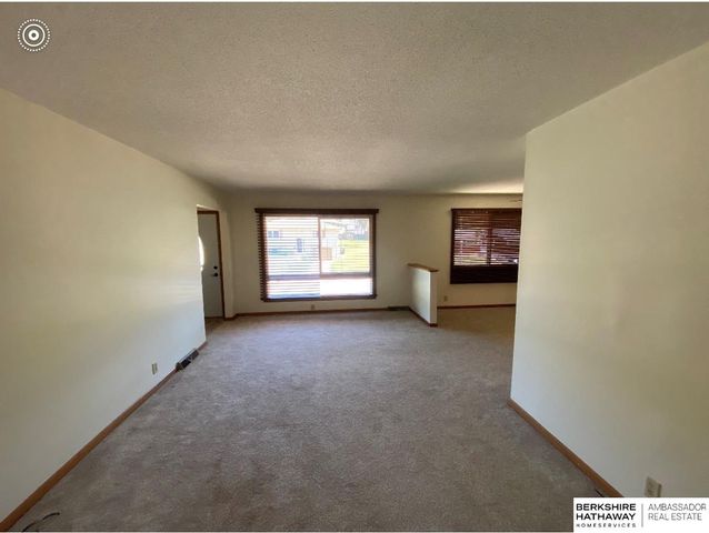 12525 Shirley Street, Omaha, NE 68144