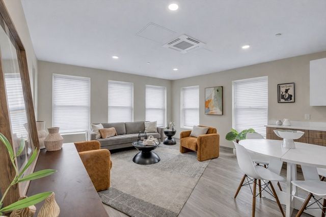 375 Cummins Highway 202, Boston, MA 02131