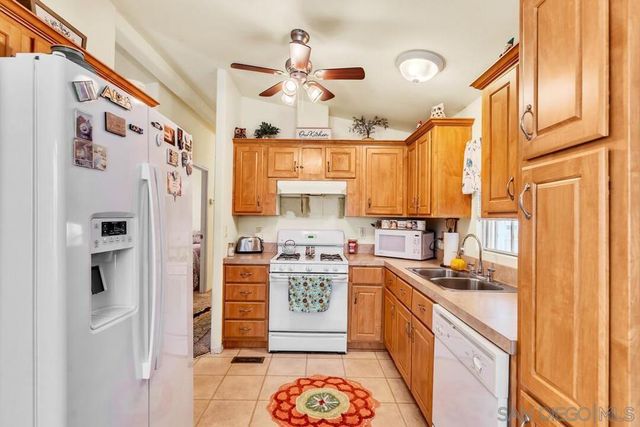 677 G St SPC 51, Chula Vista, CA 91910