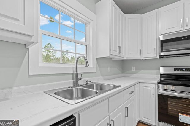 596 Beach Road, Baxley, GA 31513